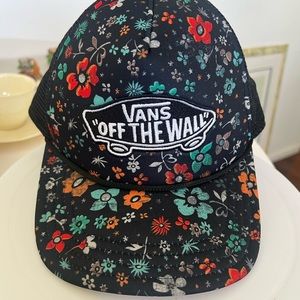 VANS OFF THE WALL, Mesh-back, Snap-back,  Psych Floral& Black,  VANS Hat